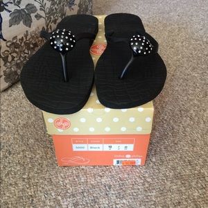 Lindsey Phillips flip flops